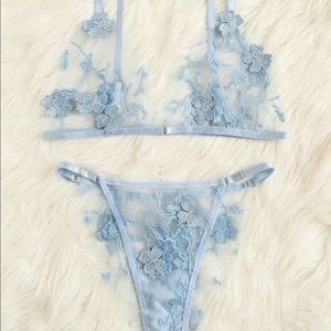 Blue floral lingerie set